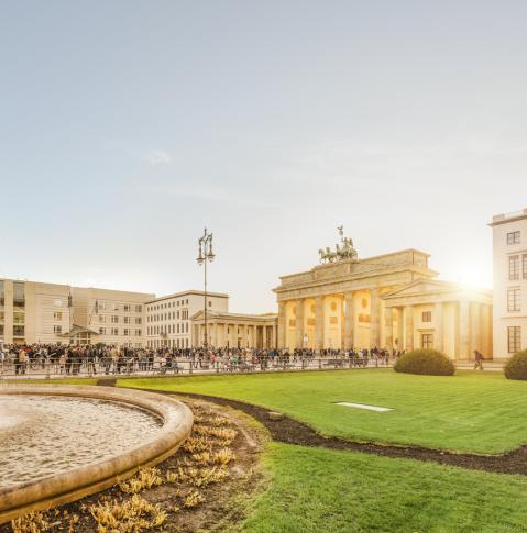 Berlin WelcomeCard all inclusive View of the Pariser Platz and the Brandenburg Gate in Berlin